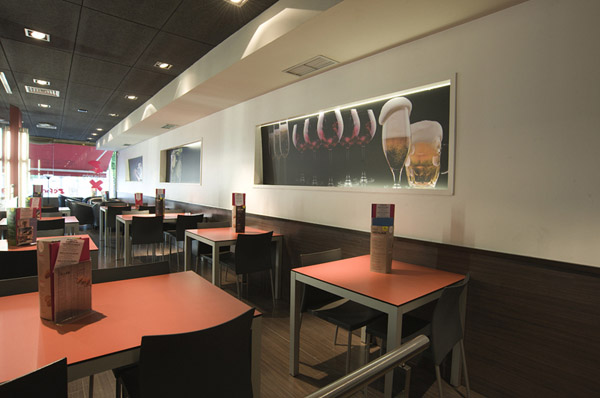 Decoració del Restaurant i Cafeteria de Vic Zèfir